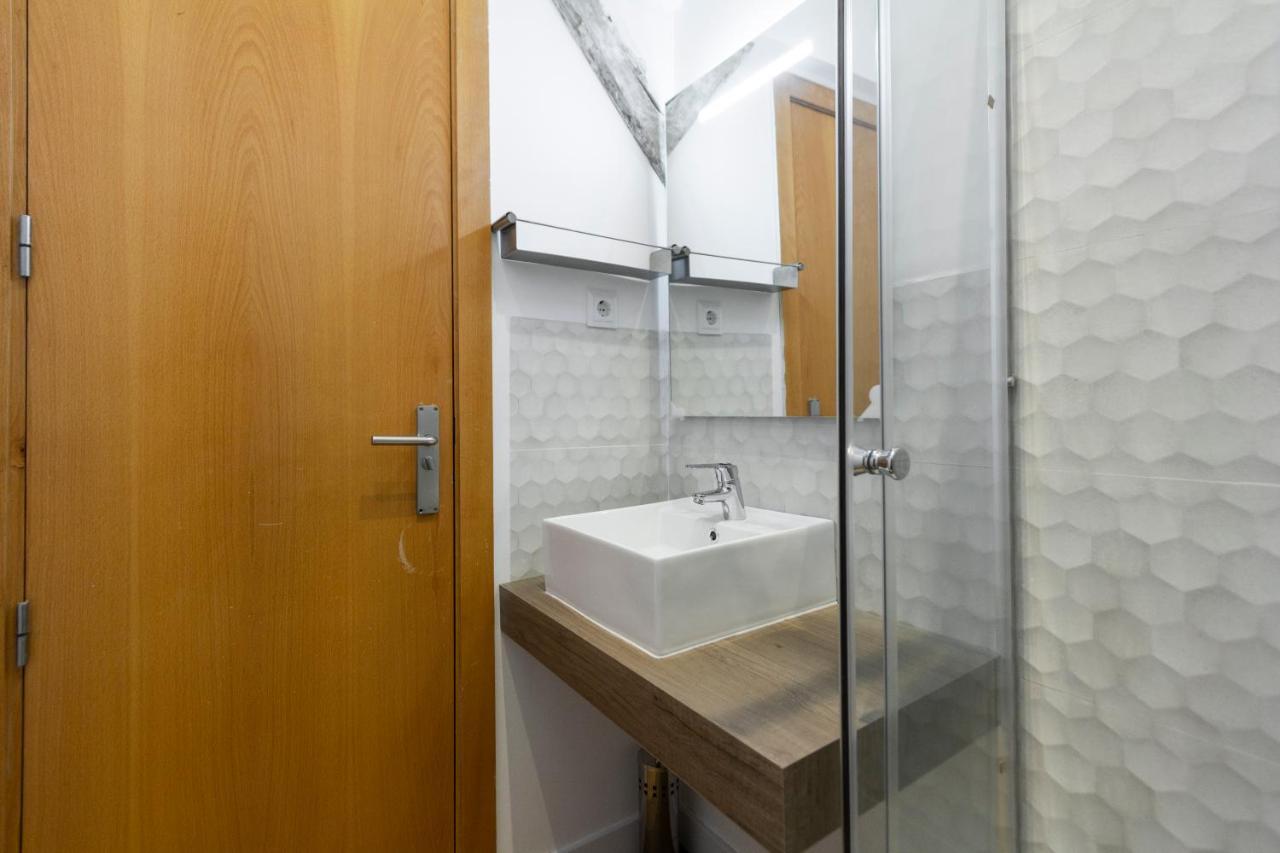 Dobo Homes - Zu84 Madrid Extérieur photo