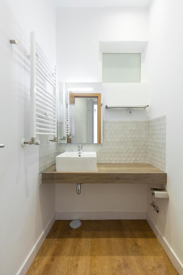 Dobo Homes - Zu84 Madrid Extérieur photo